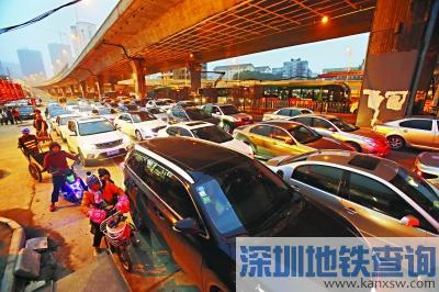 武汉雄楚大道BRT快速公交通车在即 辅道人车混行面临考验